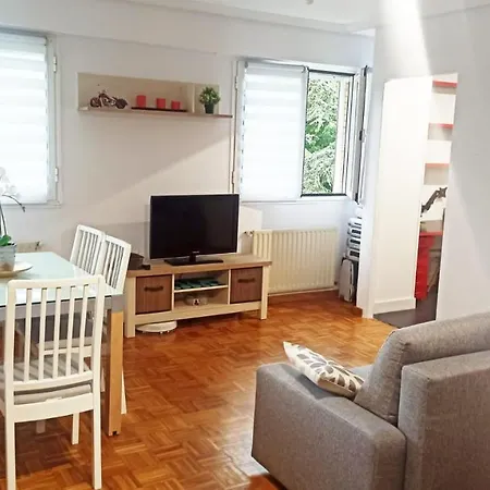 Apartamento En San Sebastian Con Plaza De Parking Gratis Loyola Exterior photo